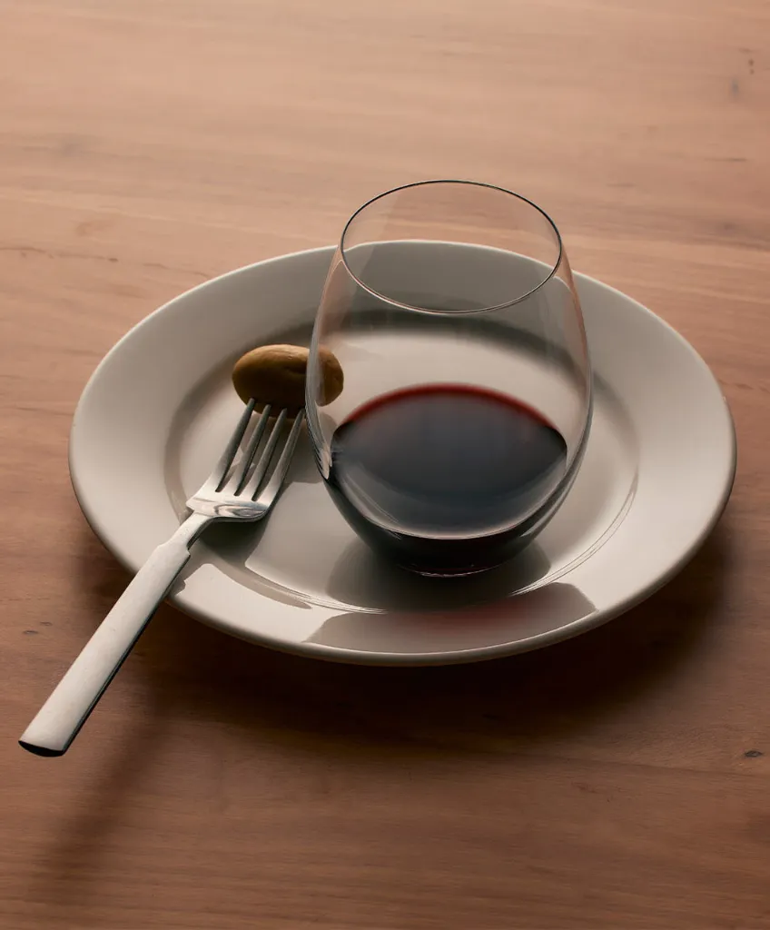 Plumm_Product_Images_PLUMM_Stemless_-_Red__1110_x_1340_2__40923.webp