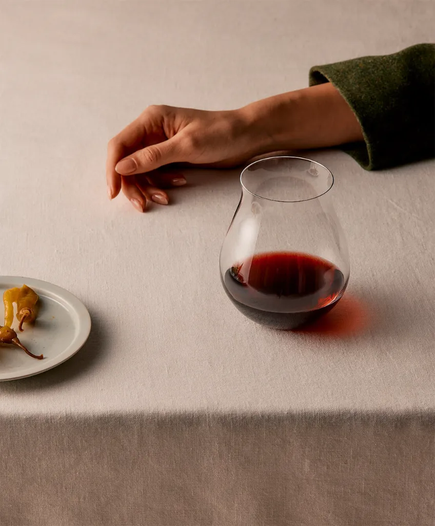 Plumm_Product_Images_PLUMM_Stemless_-_Red_B__1110_x_1340_2__76182.webp